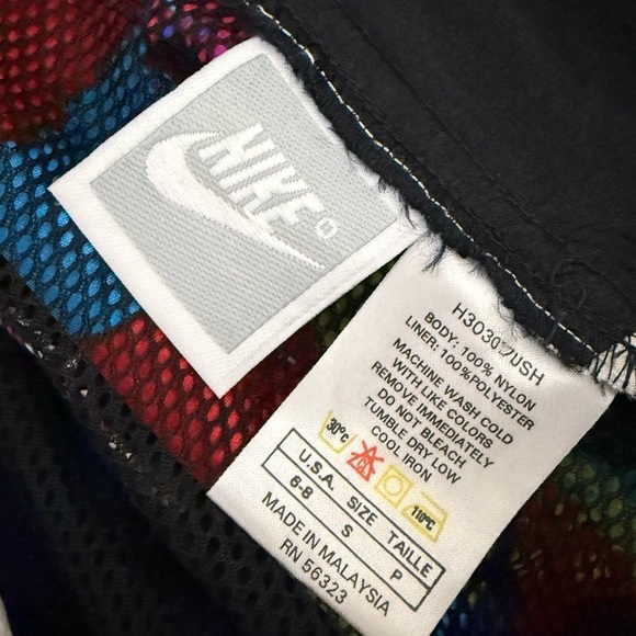 Nike 1990’s bright multicolor abstract print windbreaker - Picture 6 of 7